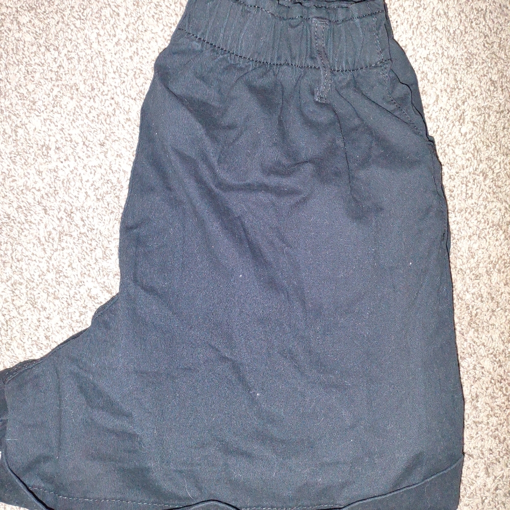 NWT H and M Shorts - Picture 3 of 3